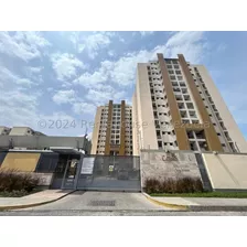 Maria Pastran Vip Apartamentos En Venta En Barquisimeto Lara Zona Oeste Moderno Compuesto Por 3 Habitaciones, 2 Banos, Sala, Cocina Equipada, Comedor, Area De Lavanderia, 2 Puestos De Estacionamiento