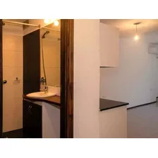 Apartamento Monoambiente Con Patio 39 Mts Totales 30 Internos Tiene Aire Acondicoinado Y Conexion Lavarropas Dentro Del Apto Solo Seguros Lepanto Y Av Rivera 