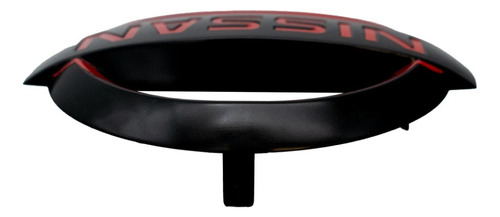 Emblema Parrilla Nissan Versa 15-19 V-drive Negro Con Rojo  Foto 2