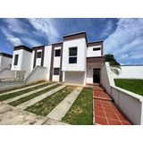 Casa En Venta Cabudare - Lara Código 23-1285  Jose Rivero Vende: 04143516569 / R+