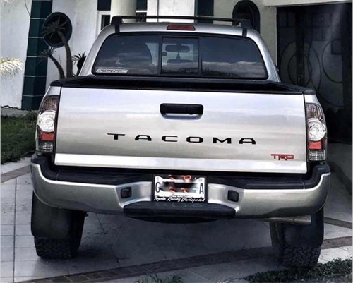 Emblema Toyota Trd Tacoma Hilux Tundra Sienna Foto 7