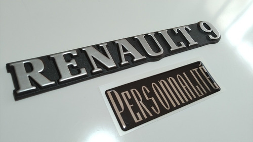 Renault 9  Personality Emblemas  Foto 2