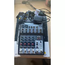 Consola Mixer Behringer 802