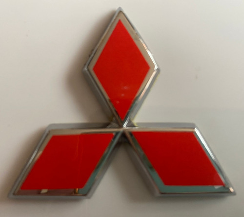 Emblema Mitsubishi Lancer Persiana Trebol Mediano 5.5 Cm Foto 6