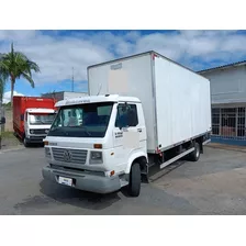 Volkswagen 8150 E Worker-cumins 4x2 Baú Chapeado Ano 2011 !!