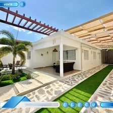 Te Ofrecemos En Venta, Prestigiosa Quinta Ubicada En Una De Las Mejores Zonas Del Estado La Guaira - Palmar Este