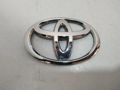 Emblema Cajuela Toyota Prius 2016 A 2018 Original Usado  Foto 5