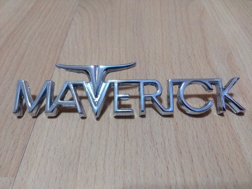 Emblema De Parrilla Para Ford Maverick Foto 2