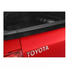 Moldura Lomo Plastico Porton Hilux Toyota 2016-2021 Original