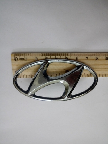 Emblema Hyundai Usado Original 4.1cm  8.2cm Foto 2