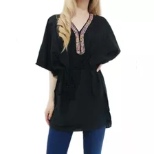 Blusa Amplia Con Canutillos Bordados En Escote V