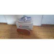 Vendo, Sin Uso. Zapatillas Italianas Superga