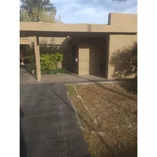 Dueño Directo, Sin Comisión, Retasado, Espectacular Casa En Zona Comercial, Parque, Fondo, Plano Para Gran Local Al Frente, Todo Hacho A Nuevo!