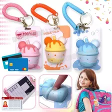 Llavero Con Squishy Porta Sube Credencial Tarjeta Extensible