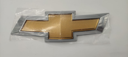 Emblema Corbatin Persiana Chevrolet Sail  Foto 8