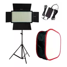 Iluminador Light Kit Pro Led U600 + Fonte + Tripé 2 Metros