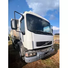 Volvo 310 Truck Cacamba Com Divida