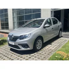 Renault Logan Life 