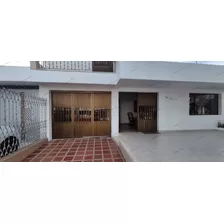 Vendo Casa Venecia Vieja, 450mts ,dos Pisos, Excelente Ubicacion, Via Principal.