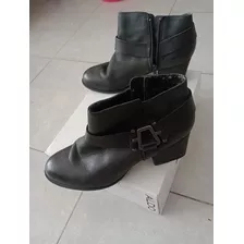 Bota Botineta Negra Con Taco Marca Aldo Talle 40