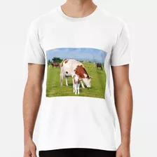 Remera Vacas Ternera Y Caballos En El Pasto Algodon Premium