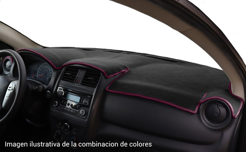 Cubretablero Bordado Renault Scenic 2001 / 2005. Foto 10