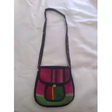 Cartera Bandolera Tela Rústica Multicolor. Excelente 