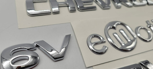 Chevrolet Aveo Emotion 16v Gti 16 Emblemas Cinta 3m Foto 4