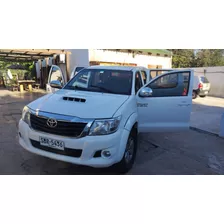 Toyota Hilux 2014 3.0 Cd Srv Cuero Tdi 171cv 4x4 5at