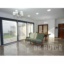 Casa En Venta En Quilmes Oeste