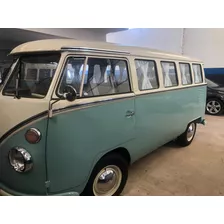 Volkswagen Kombi Luxo