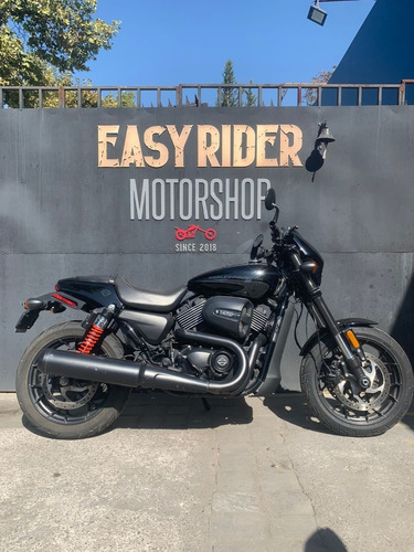 Moto Harley - Davidson Street Rod 750