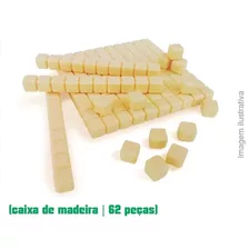 Brinquedo Material Dourado Plástico C/caixa Madeira (62 Pç)