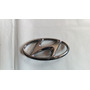 Emblema Hyundai 14.4 Cm X 7.2 Cm 2 Patas Original Usado