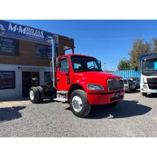 2010 Freightliner M2 106