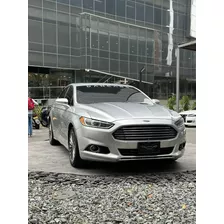 Ford Fusion Titanium 2016