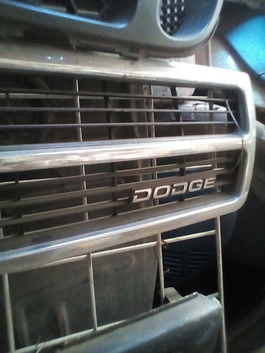 Parrilla Dodge Caravan 1991 - 1995 Crom Original Foto 3
