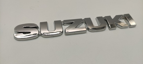 Suzuki Emblema Swift Celerio Alto Jimny Grand Vitara Foto 2
