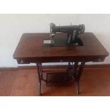Maquina De Coser Antigua Necchi