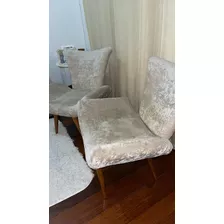 Poltronas De Luxo Para Sala De Estar Em Bege Aveludado