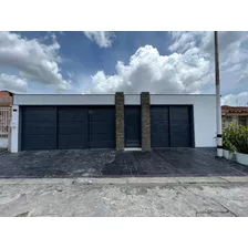 Casa En Venta En Trigal Centro, Calle Cerrada Con Vigilancia C-222568 H.h