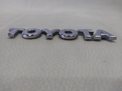 Emblema Letras Cajuela Detalle Toyota Camry Mod 04-06 Orig Foto 2