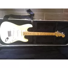 Fender Stratocaster Americana 93 Escalopada