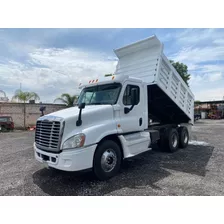 Freightliner Cascadia Volteo De 14 Mts Blanco