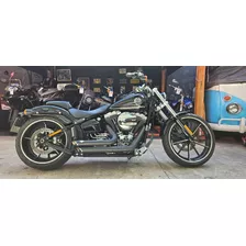 Harley Davidson - Breakout 2016