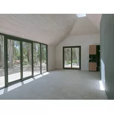 Moderna Casa En Parcela Nueva