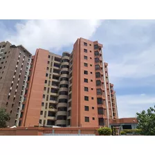 Sky Group Vende Apartamento En Residencias Laguna Real. (código: Fob-a-006)