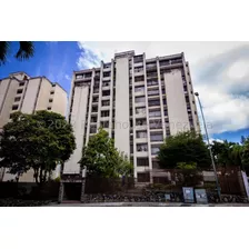 Apartamento Para Remodelar En Venta, Urb. Manzanares