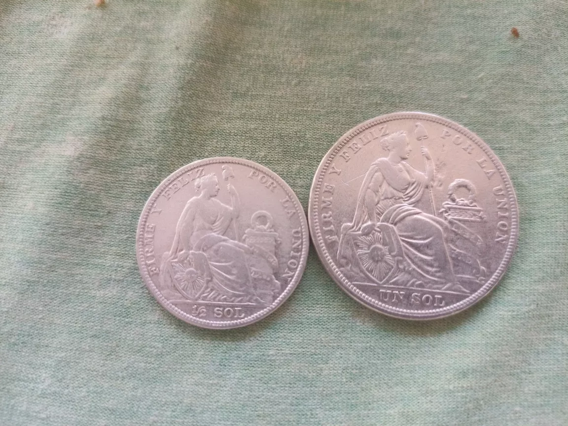 Se Vende 2 Monedas De Plata Del Perú 