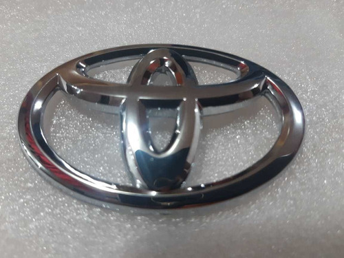Emblema Volante Toyota Mide 6,5 De Ancho Y 4,5 De Alto . Foto 4